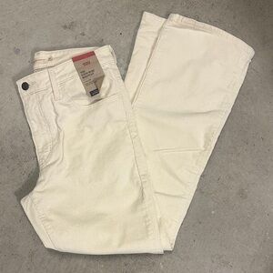 Women's Levi's® 725™ High Rise Bootcut Jeans Color: White Swan Cord